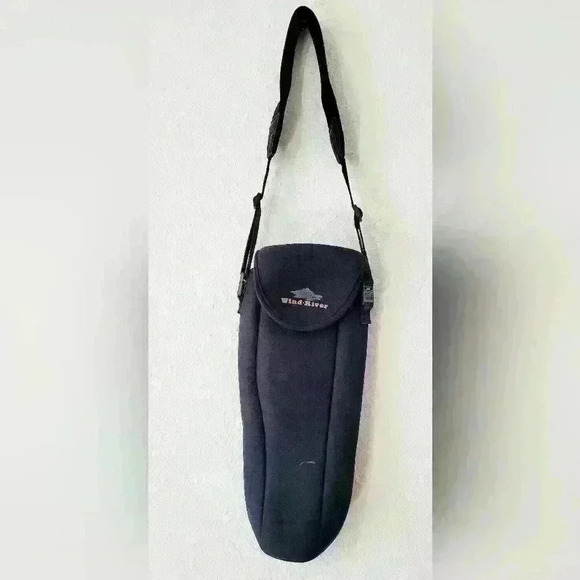 WIND RIVER Water Bottle Carrier Bag with Adjustable Shoulder Strap - Picture 1 of 6